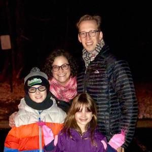 Meet your Posher, Iris